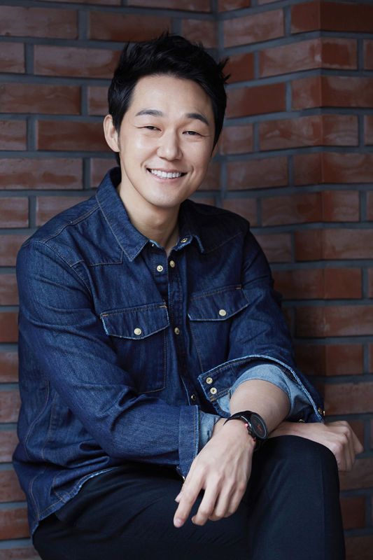 中文名:朴成雄 韩文名: 别  名:朴圣雄 国  籍:韩  国 星  座:摩羯座