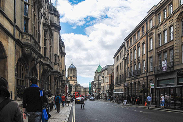 为什么英国曾经被称作"日不落帝国"?