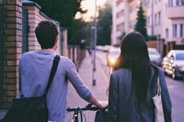 网恋渣男有哪些表现?