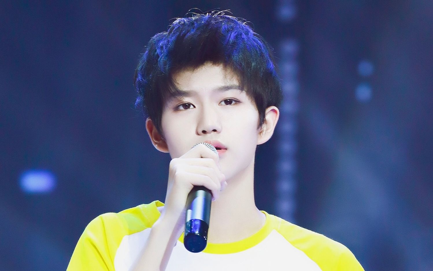 sakuragi丨宋文嘉 180429 [星期五练习生] 光荣 宋文嘉 竖版 focus