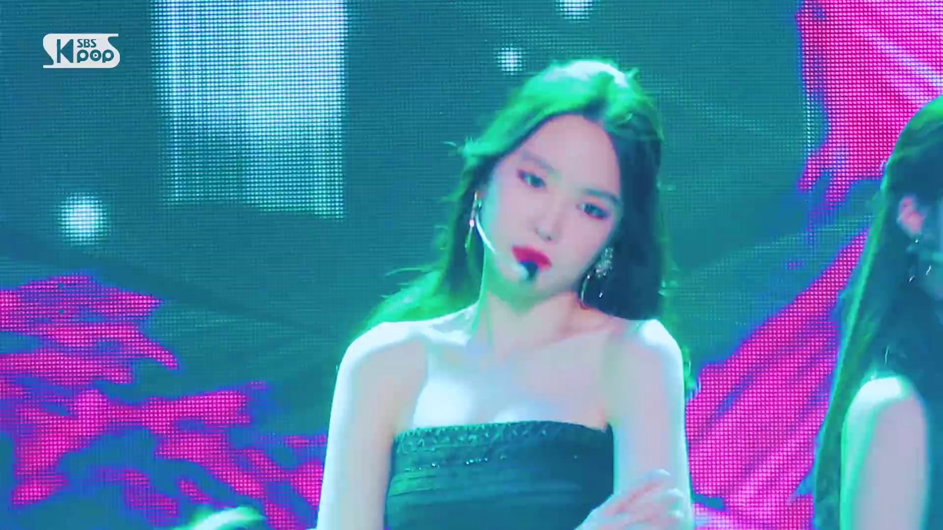 B Mm B