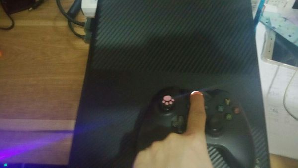 Xbox one 如何配对第二个手柄啊! 详细过程, 第