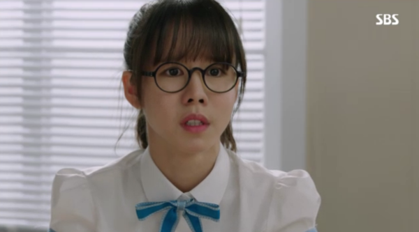 主君的太阳中那三个女高中生的扮演者:方敏雅,金宝拉,还有一个是谁啊?