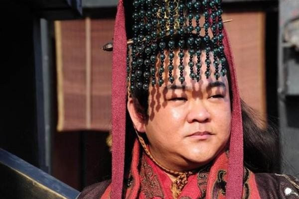 刘备最有骨气的孙子,得知窝囊父亲刘禅投降,为何杀妻屠子再自杀殉国?