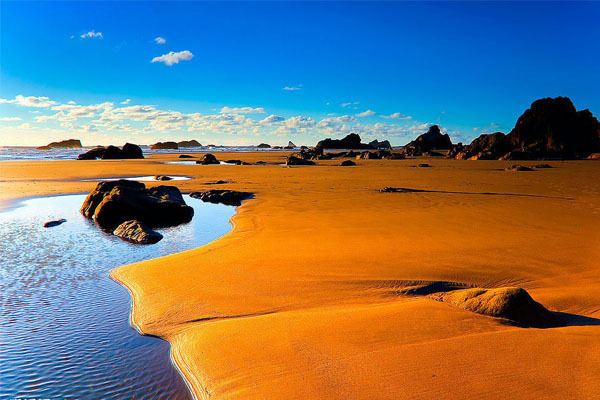 澳大利亚四面环海为什么仍有大片沙漠?