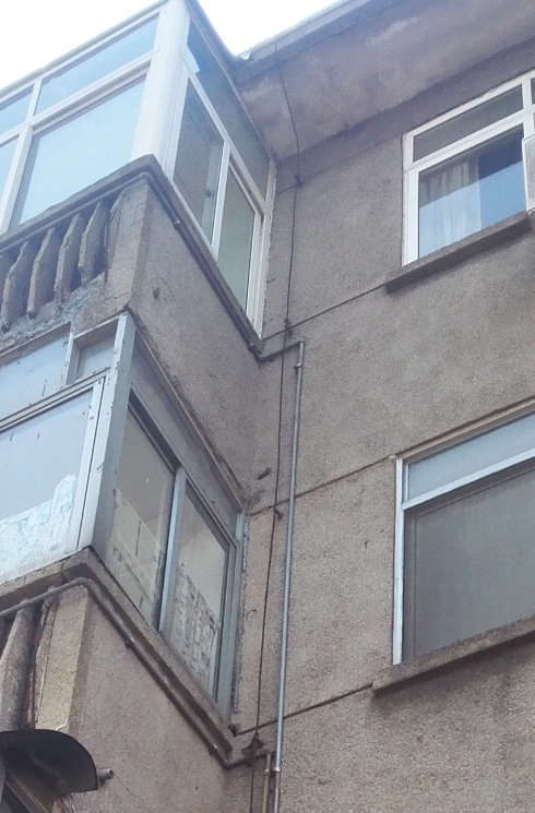 小区燃气管道与避雷带安全距离是多少?我这个