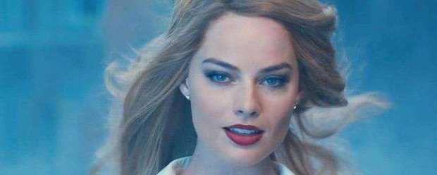 1,自杀小队哈利奎因扮演者叫玛格特·罗比.