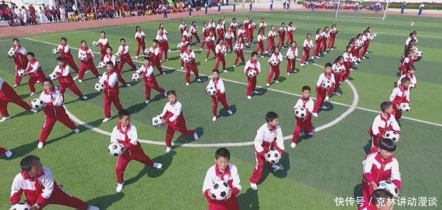 中国足球与足球