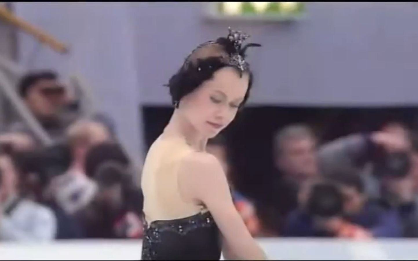 [图]黑天鹅 | Oksana Baiul 1994 冬奥会短节目 The Swan Lake (Black Swan)