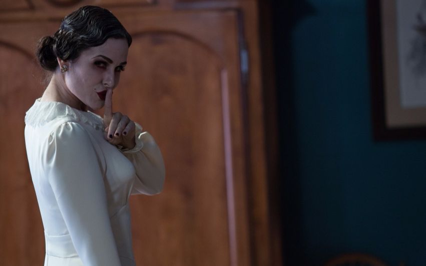 几分钟看完美国惊悚恐怖电影《潜伏2》