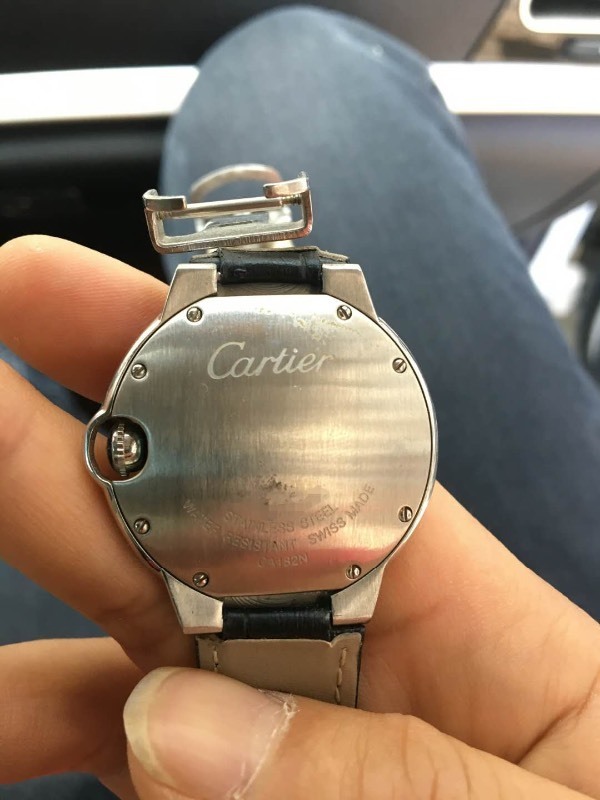 卡地亚蓝气球手表一个,请真伪辨别