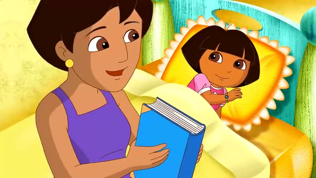 爱探险的朵拉:妈妈给 朵拉讲睡前故事,小猫也很喜欢听