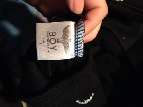 刚刚买了一件boy london 的卫衣 ,求大神看看是