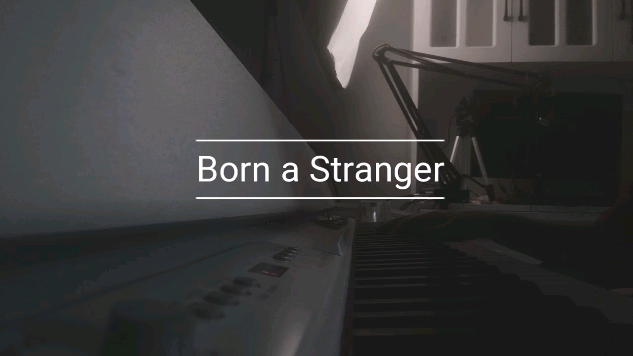 [图]《born a stranger》生而陌路