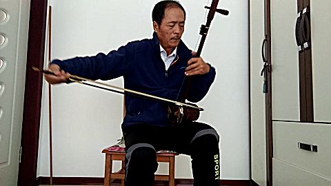 吴晓明中胡独奏《塞外情思》