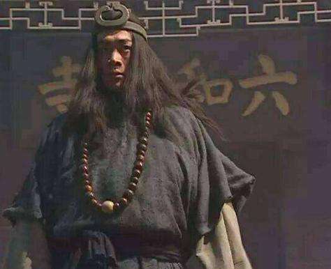 98年版的《水浒传》中武松打的是真老虎,还有哪些影视剧用真的危险