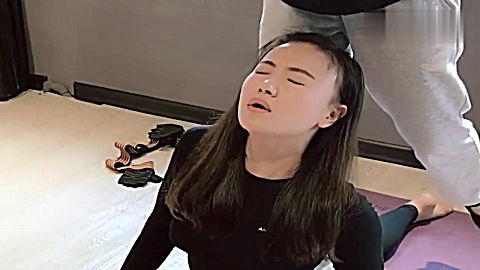 零基础学舞蹈,基本功拉筋 一字马,小姐姐痛苦的表情让人心疼!