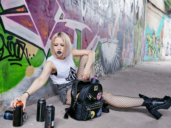 有人知道AJI女包怎么样? 这个品牌是哪个国家