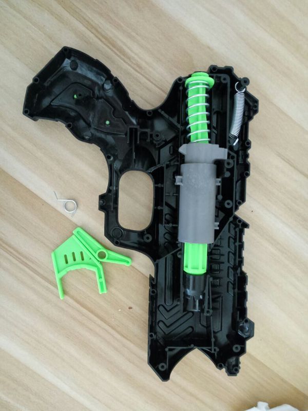 知道玩具枪结构的大神看下