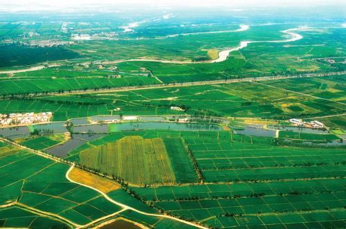贺兰山对宁夏平原农业发展有什么影响?