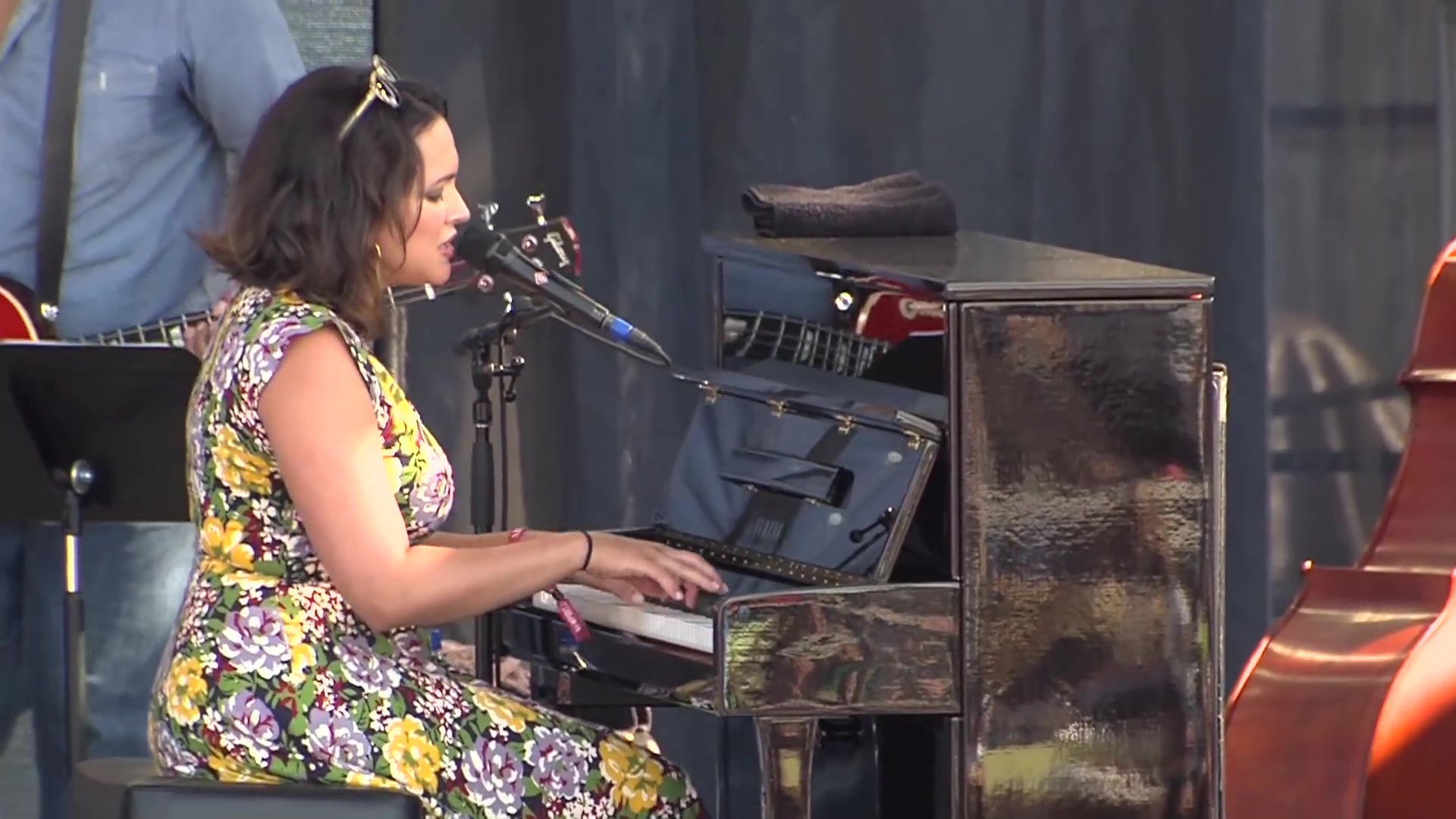 [图]【献唱爵士音乐节】Norah Jones - Flipside (Newport Jazz Festival) 2016