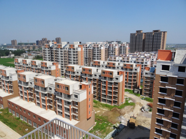 异地安置的安置小区与原拆迁区域相对较远,一般大于1公里.