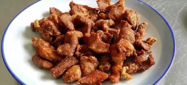 请问东北炸三样(猪)都有什么?