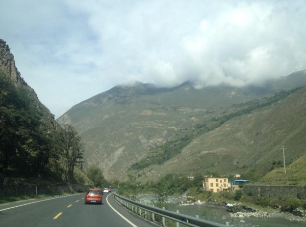 四川理县国道317发生交通事故有最新消息了吗