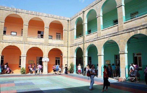 马耳他公立学校与私立学校的差别?