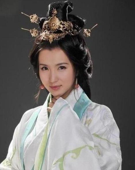 曹操霸占邹氏弄得自己差点没命,他如何处理邹氏的?