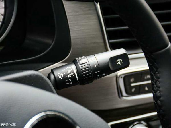 东风景逸x5后雨刮开关怎么操作