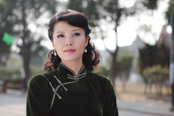 《燕双鹰》系列如何评价张子健的演技?