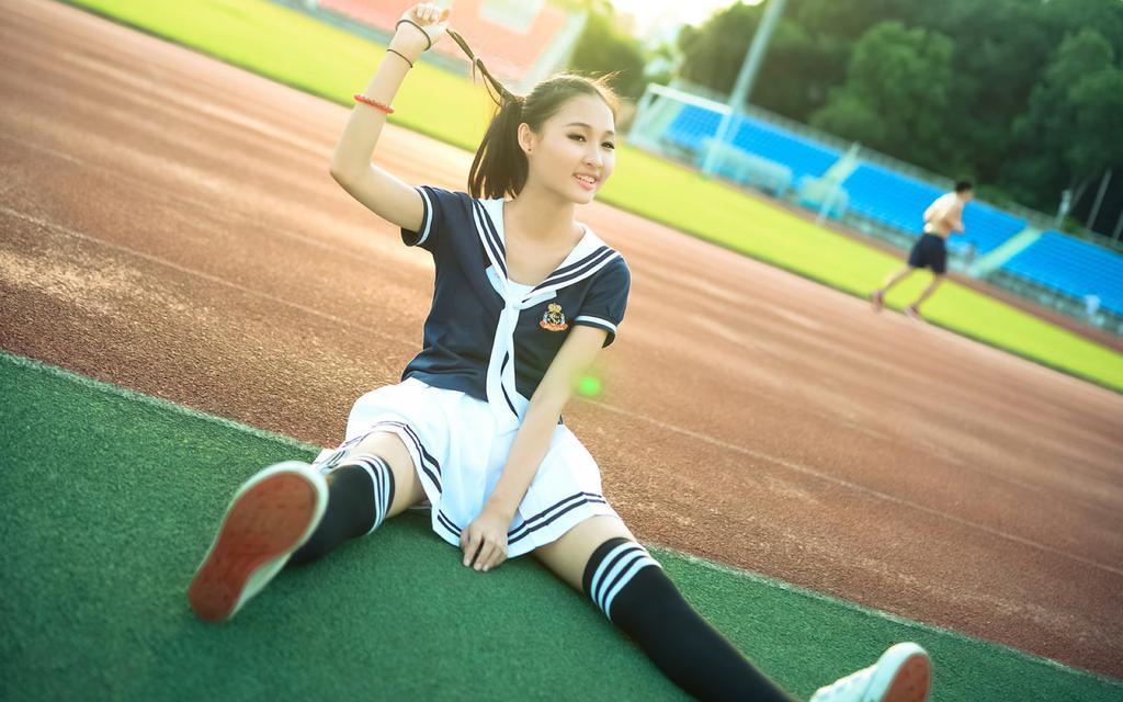 清纯学生妹校服写真[图4]