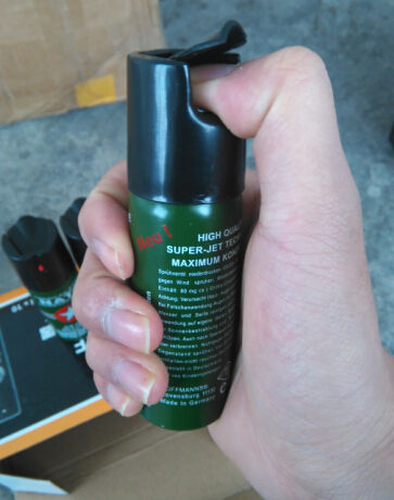 防狼喷雾剂喷到眼睛里会有什么危害