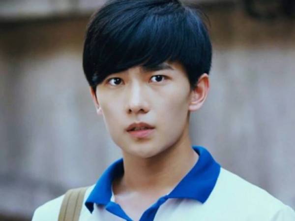 《左耳》中小耳朵对张漾由恨转爱,你对一个人有过因爱生恨吗?