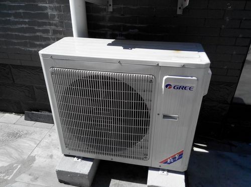 挂式格力空调室外机从正面排风扇在左侧机型图片