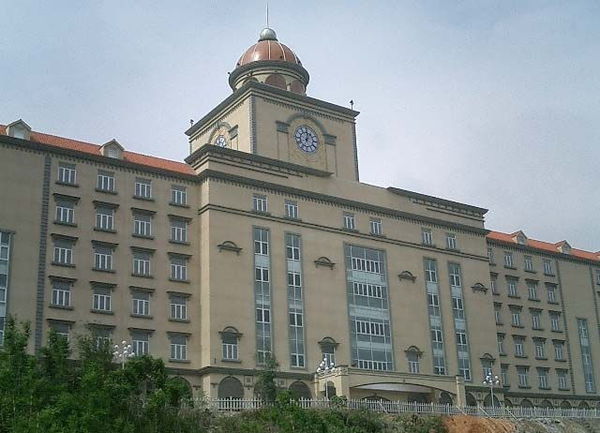 贺州学院,钦州学院,梧州学院,河池学院,百色学院的对比