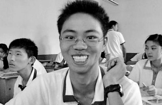 呲牙的表情是什么意思?