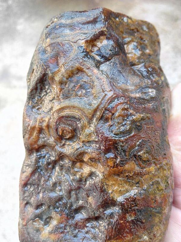 天然九眼石页岩(求鉴定)