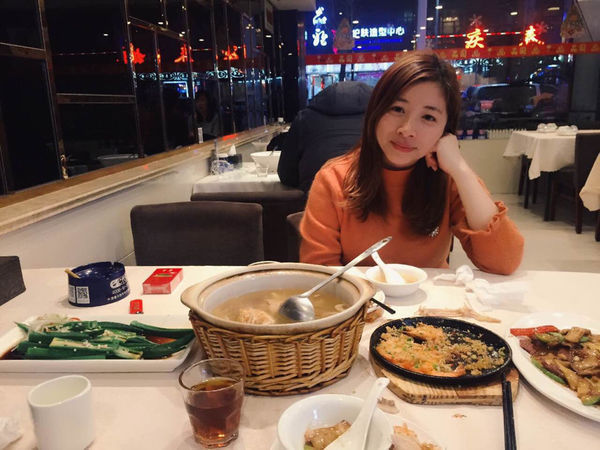 问:我需要找到高思教育老师叫朱云霞!她有老公