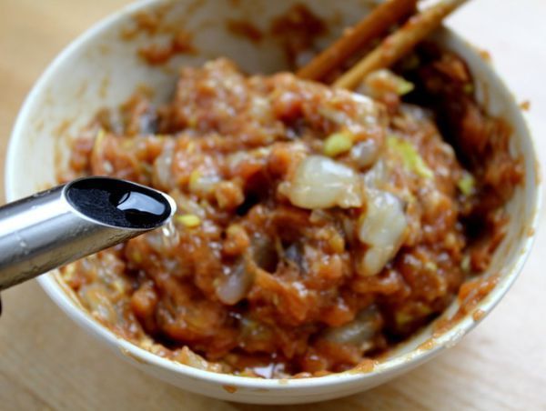 自制茄子虾仁饺子怎么做好吃又简单,做法