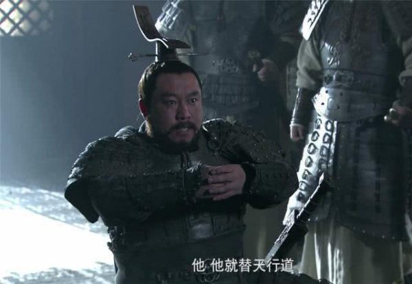 但是纪灵退兵却是迫不得已的,以三国演义的说法,吕布能一手把纪灵提