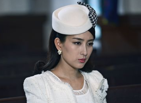 黄金大劫案中那个千金小姐结局是什么,?