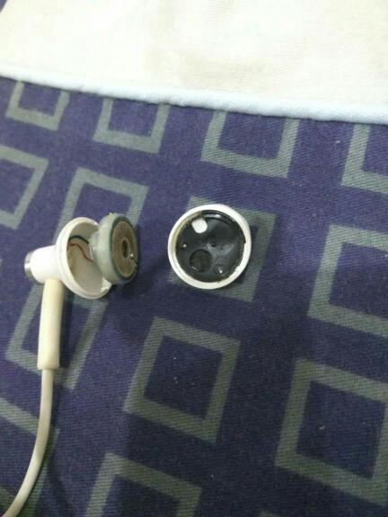 耳机一边声音大一边声音小