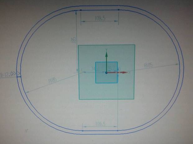 问题补充: 比如平面图中凹槽宽12深12凹槽任一点都是垂直于曲面的