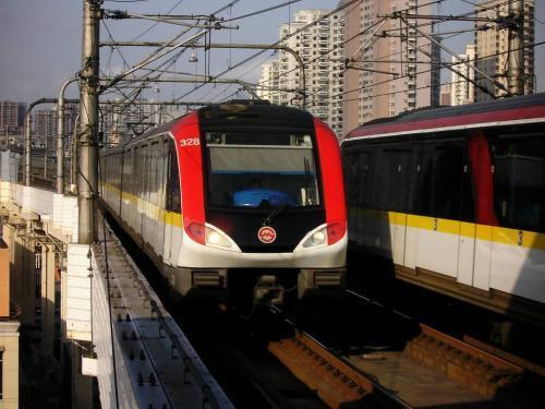 上海地铁9号线最早班车是几点?