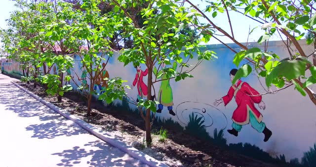 东兴满族 小学校园内特色 文化墙