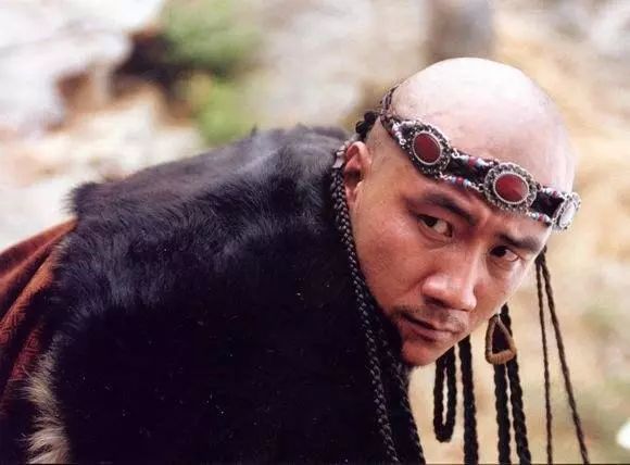 萧远山是乔峰的父亲,又为何处处为难乔峰冒充"大恶人"?