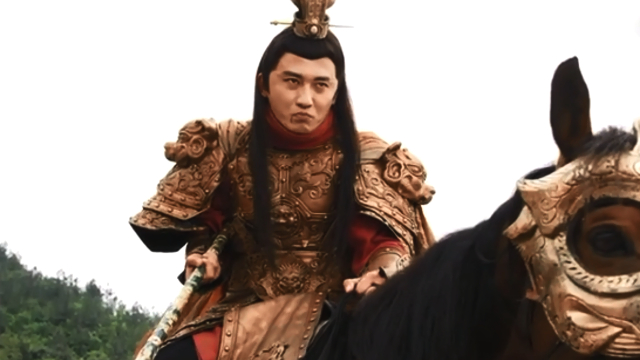 视频:天下第一猛将天宝将军,被裴元庆一锤打中,身受内伤