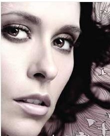 有一部美国鬼片,不知道叫什么名字。里面的女